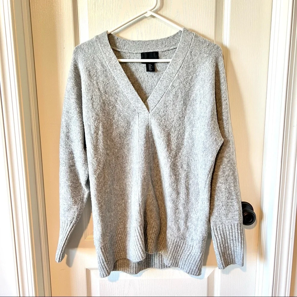 CYNTHIA ROWLEY Wool Blend V-Neck Oversized Sweater—SZ. Small